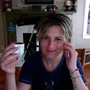 Meet your Posher, Daniela